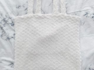 กระเป๋าขนปุยนุ่น