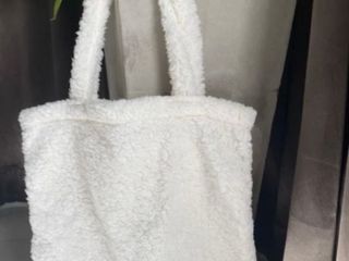 กระเป๋าไหมพหรม ขนปุย