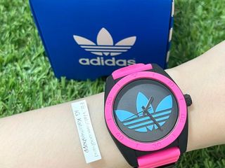 58809. แบรนด์ Adidas