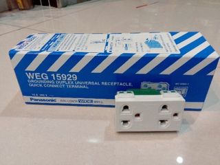 panasonic ปลั๊กกราวน์คู่  (พานารุ่นใหม่) ราคายกกล่อง 10ตัว