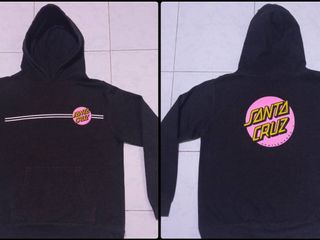 เสื้อสเวทเตอร์มีฮูด Santa Cruz ไซร์ประมาณ M ทรงสวยสภาพใหม่