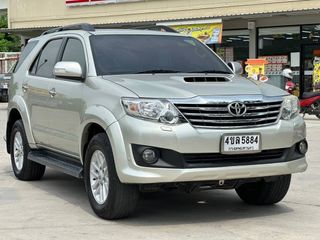 Toyota FORTUNER CHAMP  7ที่นั่ง 3.0V 4WD TOP 013