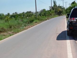 ขายที่สีม่วง ด้านหลังติดคลอง 8 ไร่