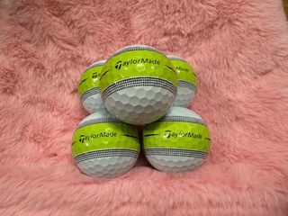 ลูกกอล์ฟ Taylormade Tour Response