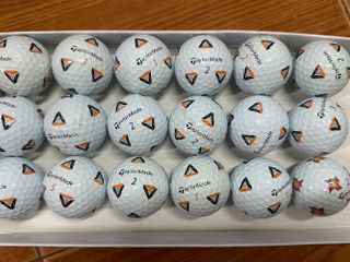 ลูกกอล์ฟ Taylormade TP5