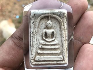 พระสมเด็จ แซ่โง่ว