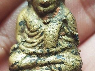 หลวงพ่อเงินเก่า