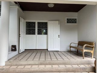 ขายและให้เช่า ทาวน์โฮม 3ชั้น หมู่บ้านบ้านริมน้ำ ซ.สุขุมวิท77