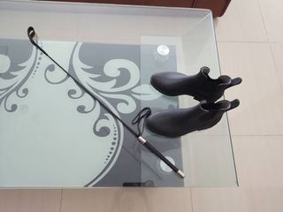 รองเท้าขี่ม้า แส้หนัง