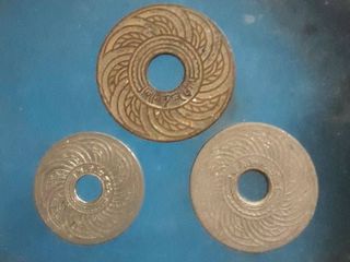 เหรียญรูรุ่นเก่า