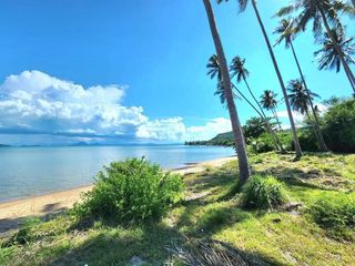 ขายที่ดินติดทะเลชายหาดบนเกาะสมุย