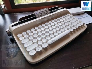 คีย์บอร์ดไร้สาย TECHPRO Retro Mini Bluetooth (84Keys) B303