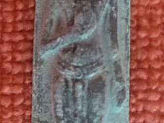 พระร่วงหลังรางปืน วัดพระแท่นดงรังวรวิหาร จ.กาญจนบุรี ปี 2525