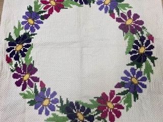 ขายผ้าปักครอสติสลายดอกไม้หลากสี