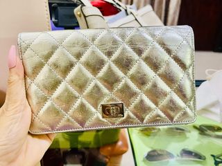 กระเป๋าสตางค์แบบยาวพับ ยี้ห้อ CHANEL แท้