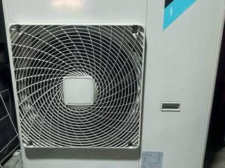 แอร์แขวนใต้ฝ้า DAIKIN ขนาด 30,000 BTU. มือสอง แผงสวย ใช้งานป