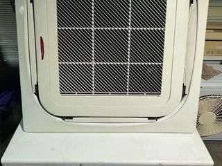 แอร์สี่ทิศทาง Central Air ขนาด 33,000 บีทียู ใช้งานน้อยมาก