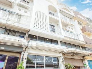 ขาย อาคารพาณิชย์ 3.5 ชั้น ซอยนวมินทร์ 111 รีโนเวทใหม่ทั้งหลั