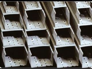 T1-EF-Series - รางเก็บสายชนิดโปร่งพร้อมฝาปิด