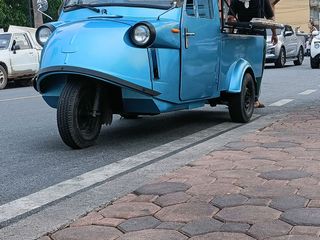 ตุ๊กๆหน้ากบ รถเล็กน่ารัก