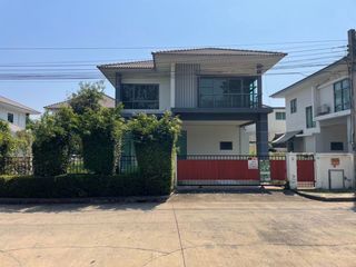 บ้านเดี่ยวรีโนเวทใหม่ สวยหรู พร้อมอยู่ ตั้งอยู่ในโครงการคุณ