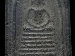 พระสมเด็จวัดเกศไชโยเสาร์ 5 ปี 15 พิมพ์ 7 ชั้น ข้างซุ้มมีจุด