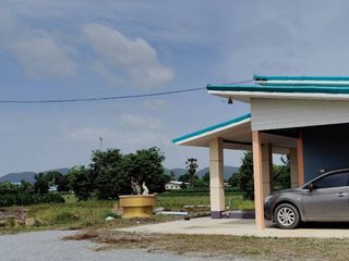 ขายบ้านพร้อมที่ดิน อยู่ในชุมชน น้ำไฟพร้อม อำเภอเลาขวัญ จ.กา