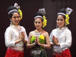 ดนตรีแก้บน รำแก้บน บริการแก้บน