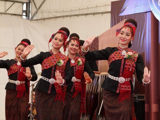 รับจ้าง รับแสดงโปงลาง รำไห รำอีสาน วงดนตรีอีสาน