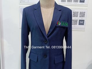 เสื้อสูท แบบลิ้นโลโก้ฝาเล็ก