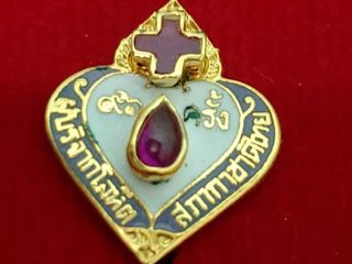 เข็มกลัดบริจาคโลหิตสภากาชาดไทย