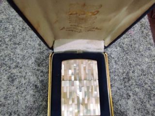 ไฟแช็คZIPPO รุ่นเก่า กรอบมุก