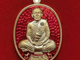 เหรียญกฐิน7รอบ หลวงปู่บุญหนา เนื้อเงินลงยาแดงฝังเพชร