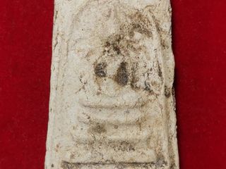 - พระสมเด็จข้างอุหลวงพ่อโต กรุวัดหลักสี่ราษฎร์สโมสร ปี2500 จ