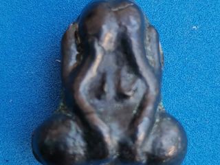 5655 พระปิดตารุ่นแรก หลวงพ่อเต้า วัดเกาะวังไทร ปี 2513 เนื้