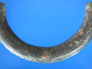 5218 กำไรข้อมือเนื้อสัมฤทธิ์เก่า ครึ่งวง เส้นผ่าศูนย์กลาง 5.