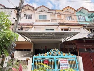 ให้เช่า ทาวเฮ้าส์ 3ชั้น 3ห้องนอน หมู่บ้าน สินทวีแกรนด์วิลเลจ