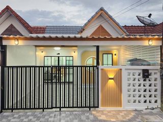 ทาวน์เฮ้าส์