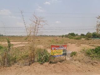 ขาย ที่ดินโคราช 3-3-75 ไร่ เจ้าของขายเองที่ 0863771698 มีไฟ