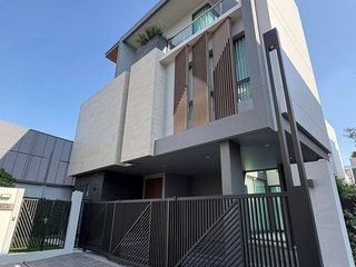 P597 ให้เช่าบ้านเดี่ยวหรู 3 ชั้น โครงการ เดอะ เจนทริ พัฒนากา