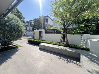 ขายบ้านตัวอย่าง บ้านเดี่ยว 3 ชั้น โครงการ Nirvana Absolute B