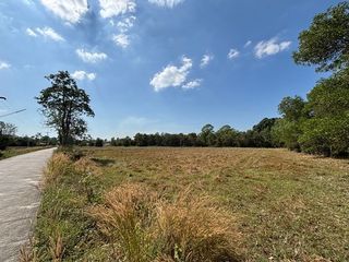 ขายที่ดิน 13 ไร่ 63 ตร.ว. บ้านนา นครนายก ถนนสุวรรณศร ยกแปลก