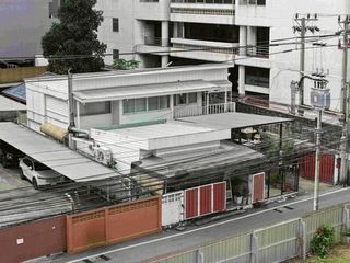 ทำเลหายาก ใจกลางเมือง บ้านพร้อมร้านอาหาร เอกมัย-สุขุมวิท 42