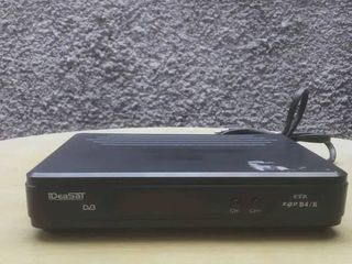 กล่องดาวเทียม ยี่ห้อ ideasat. ku. band