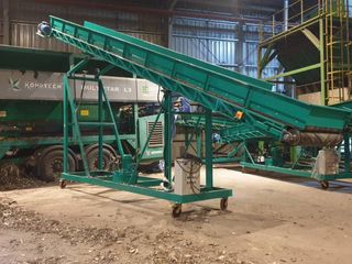 สายพานลำเลียงขยะ