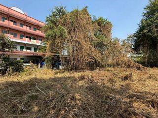 ขายที่ดินเปล่า ซอยหมู่บ้านลัดดาเฮ้าส์ ศรีราชา ราคาดี ถมแล้ว