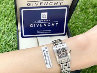 60989. แบรนด์ Givenchy ราคา 4,500 บาท