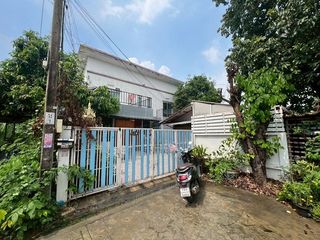 ขายบ้าน 2 หลัง พร้อมที่ดิน แปลงมุม ม.สายันต์ 2 นนทบรุี