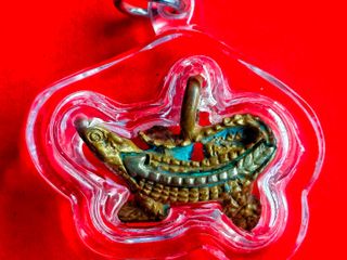 จระเข้รุ่นจันทร์เพ็ญพิมพ์เล็ก หลวงพ่อสนิท วัดลำบัวลอง