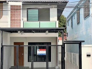 lN-113 ขายทาวน์เฮ้าส์ 2 ชั้น หลังมุม พระปิ่น4 เพชรเกษม81